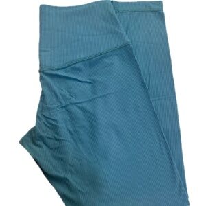 Lululemon ribbed align crop leggings